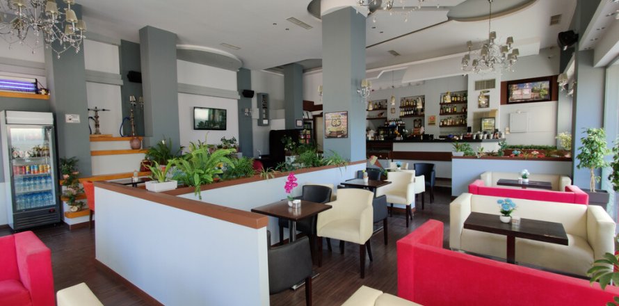 171m² Commercial property en Athens, Greece No. 56117