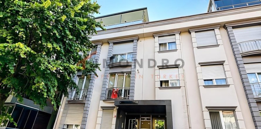 Квартира с 3 спальнями в Шишли, Турция №127994