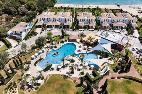 3 bedrooms House in Mazotos, Cyprus No. 101359 11