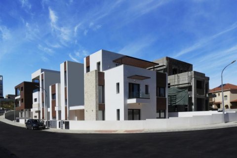 3 bedrooms Villa in Limassol, Cyprus No. 106180 2