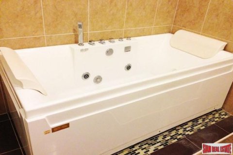 3 bedrooms Villa in Pattaya, Thailand No. 96500 3