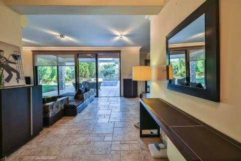 4 bedrooms House in Chloraka, Cyprus No. 37287 9