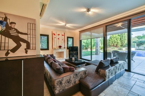 4 bedrooms House in Chloraka, Cyprus No. 37287 10