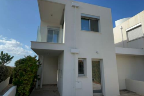 3 bedrooms House in Pegeia, Cyprus No. 78632 1
