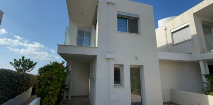 3 bedrooms House in Pegeia, Cyprus No. 78632