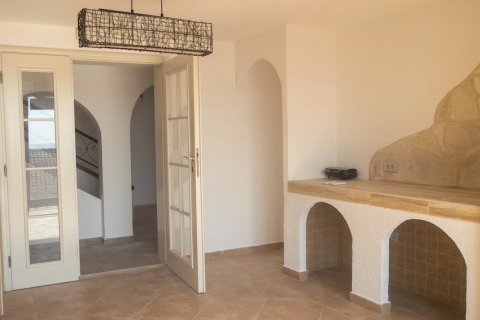 4 bedrooms House in Budva, Montenegro No. 104738 4