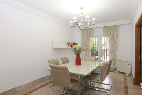 6 bedrooms Villa in Tan Xuan, Vietnam No. 27600 30