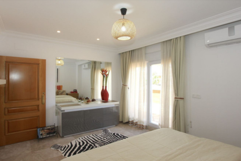 6 bedrooms Villa in Tan Xuan, Vietnam No. 27600 20