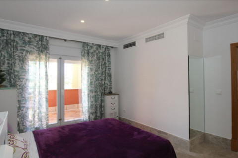 6 bedrooms Villa in Tan Xuan, Vietnam No. 27600 10