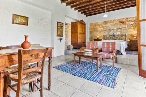 8 bedrooms Villa in Anogyra, Cyprus No. 29711 8