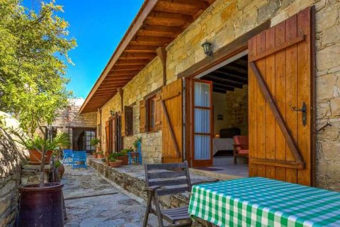 8 bedrooms Villa in Anogyra, Cyprus No. 29711 16