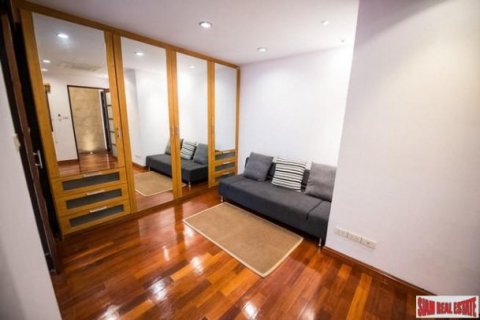 4 bedrooms Townhouse in Bangkok, Thailand No. 97028 26