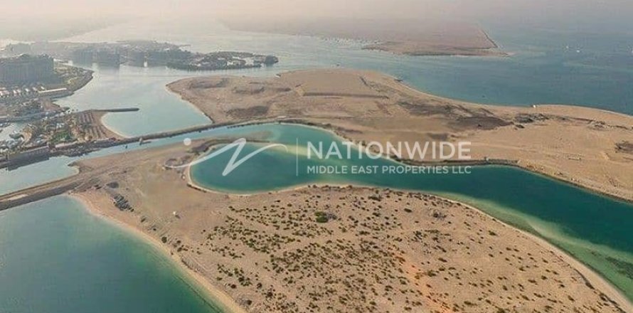 Вилла с 6 спальнями в Абу-Даби, ОАЭ №89499