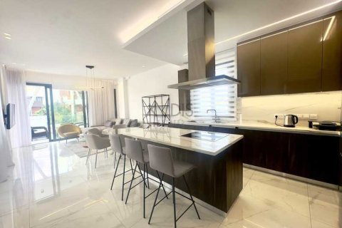 3 bedrooms Apartment in Germasogeia, Cyprus No. 80917 14