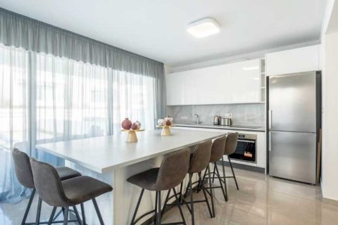 4 dormitorios House en Larnaca, Cyprus No. 77175 8