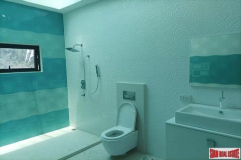 4 bedrooms Villa in Jomtien Beach, Thailand No. 97557 8