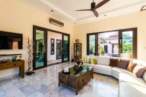 4 bedrooms Villa in Hua Hin, Thailand No. 95867 19