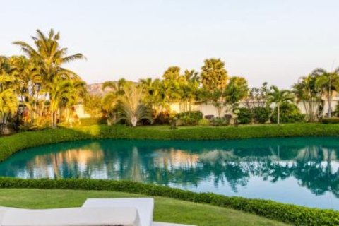 4 bedrooms Villa in Hua Hin, Thailand No. 95867 7