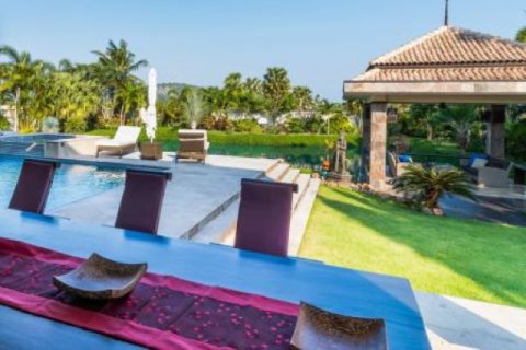 4 bedrooms Villa in Hua Hin, Thailand No. 95867 26