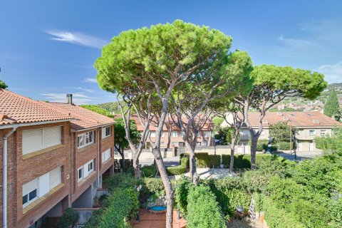 4 dormitorios Duplex en Tiana, Spain No. 112313