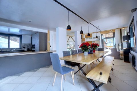 8 bedrooms House in Les Houches, France No. 99935 3