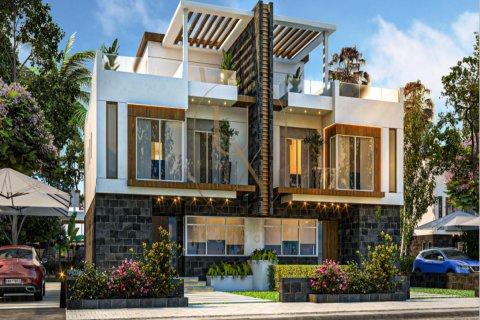 4 bedrooms Townhouse in Cairo Alexandria Desert Road, Egypt No. 38192