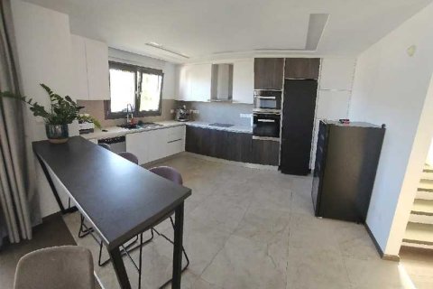 4 bedrooms House in Germasogeia, Cyprus No. 100693 6