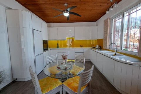 3 bedrooms Villa in Chania, Greece No. 23886 2