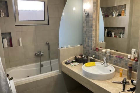 3 bedrooms Apartment in Heraklion, Greece No. 108646 8