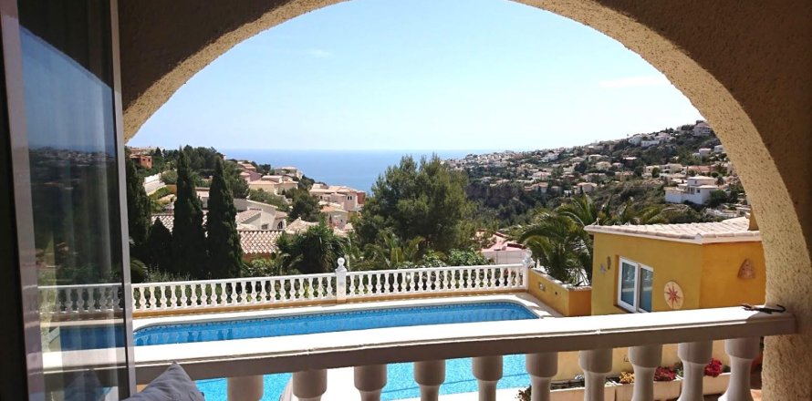 5 bedrooms Villa in Benitachell, Spain No. 110630