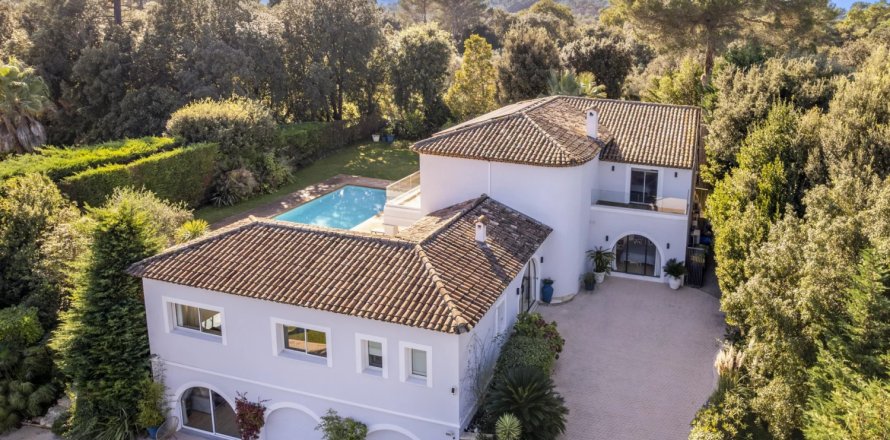 5 chambres House à Valbonne, France No. 100310