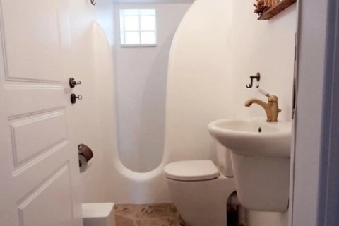 5 bedrooms House in Aegina, Greece No. 107618 14