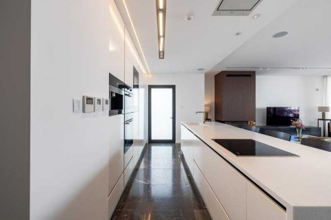 3 bedrooms Penthouse in Ayios Dhometios, Cyprus No. 63962 10