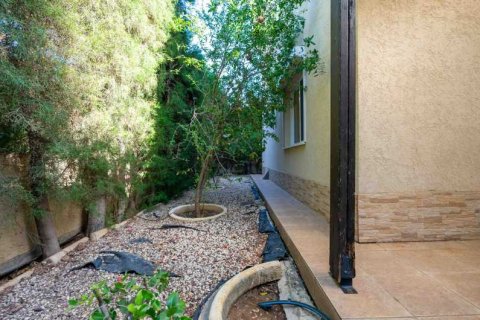 4 bedrooms House in Limassol, Cyprus No. 73919 9