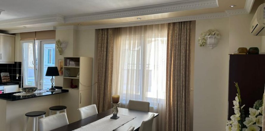 5 rooms Apartment in Alanya, Turkey No. 17705