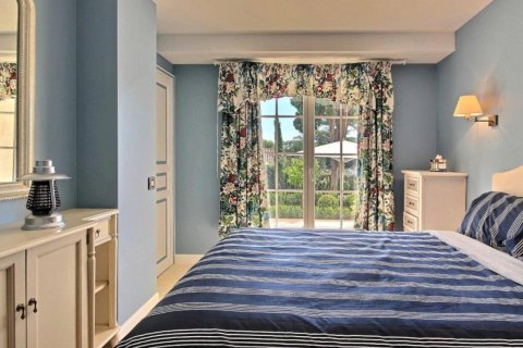 Вилла с 3 спальнями в Антиб, Франция №69185 13