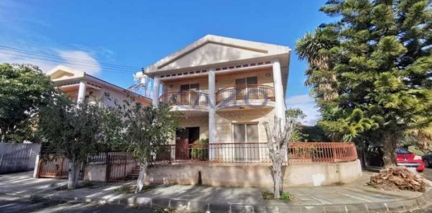 4 bedrooms House in Limassol, Cyprus No. 62830