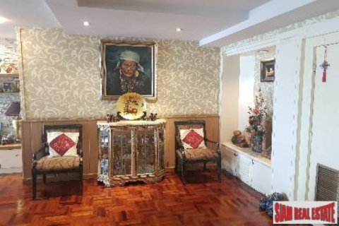 4 bedrooms Duplex in Bangkok, Thailand No. 95824 11