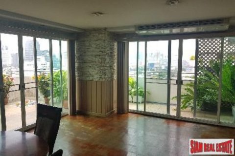 4 bedrooms Duplex in Bangkok, Thailand No. 95824 12