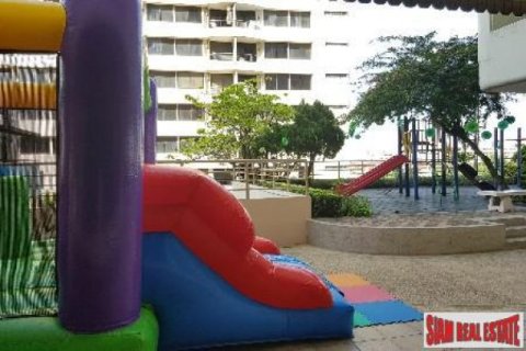 4 bedrooms Duplex in Bangkok, Thailand No. 95824 17