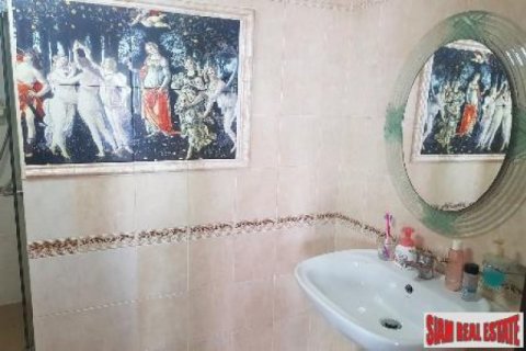 4 bedrooms Duplex in Bangkok, Thailand No. 95824 14