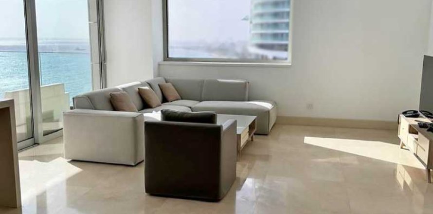 2 bedrooms Penthouse in Limassol, Cyprus No. 76044