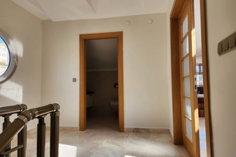 3 bedrooms Villa in Lien Chieu, Vietnam No. 14451 5