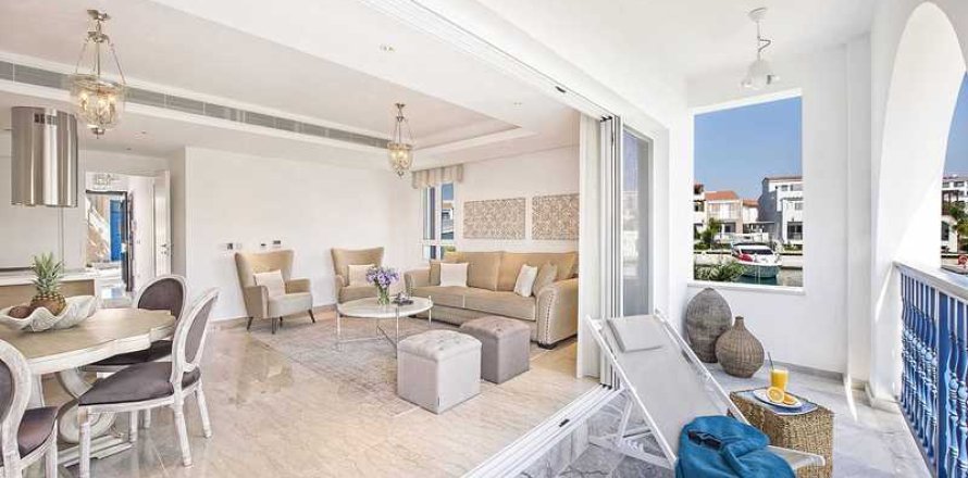 3 bedrooms Villa in Limassol, Cyprus No. 30530