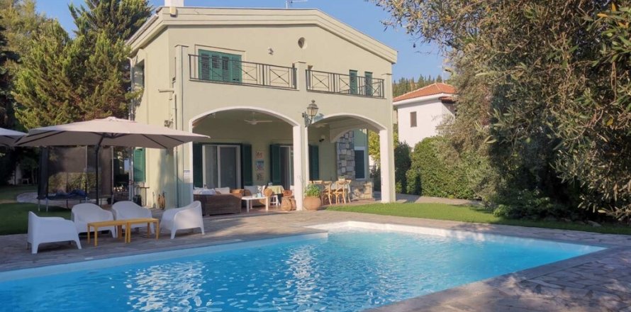 6 bedrooms Villa in Chalkidiki, Greece No. 110089