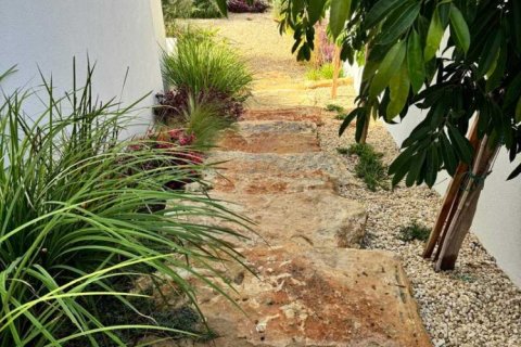 7 dormitorios House en Agios Tychonas, Cyprus No. 73707 15