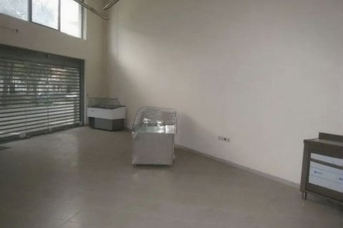 74m² Commercial property in Kalamaria, Greece No. 113637 1
