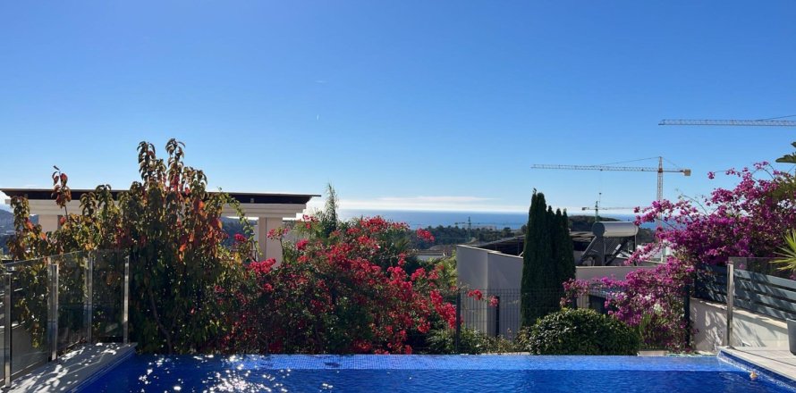 3 dormitorios Villa en Finestrat, Spain No. 124535