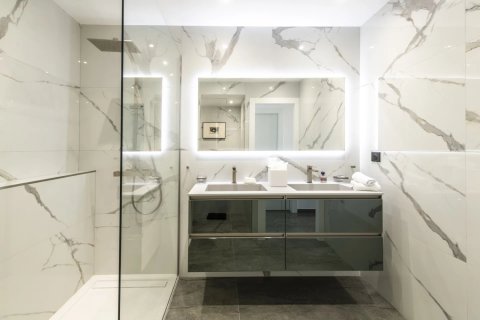 2 chambres Appartement à Cannes, France No. 69176 8