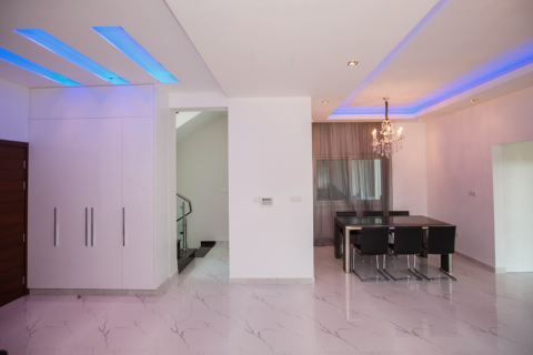 4 bedrooms Villa in Agios Tychonas, Cyprus No. 31929 13